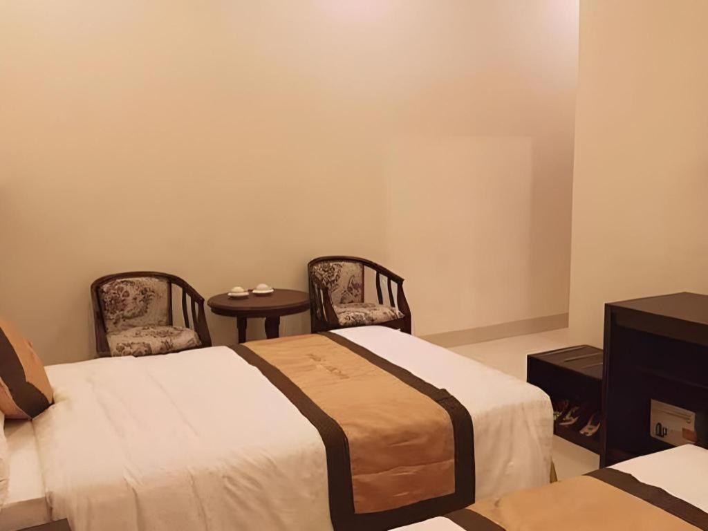 Lucky Star Hotel Буонметхуот Екстер'єр фото